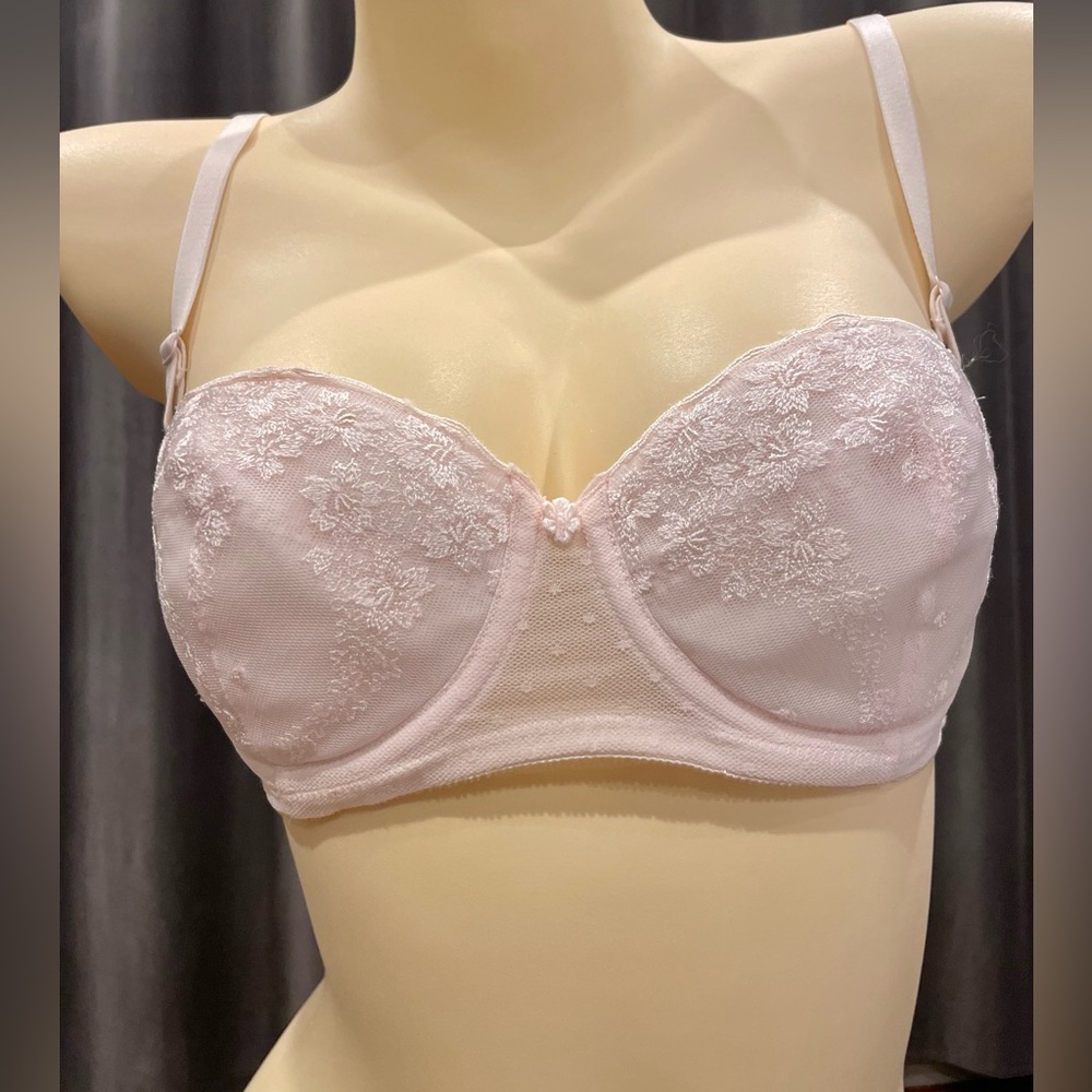 Vintage Wacoal 32C pink bra